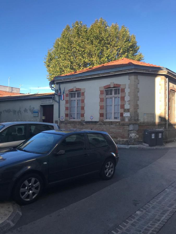 Appartement Avec Garage Centre Historique De Beziers Luaran gambar