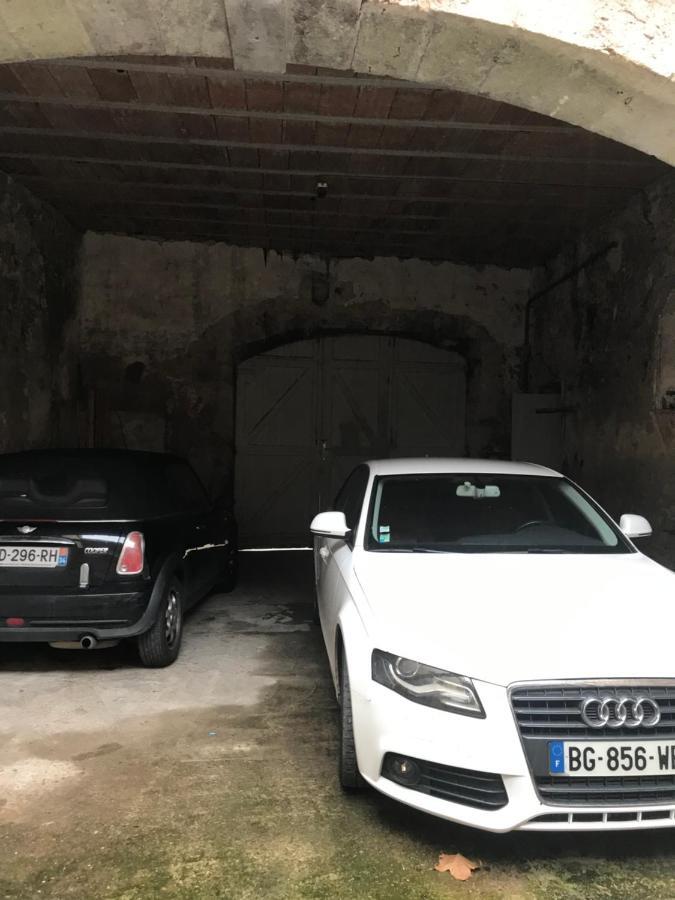 Appartement Avec Garage Centre Historique De Beziers Luaran gambar